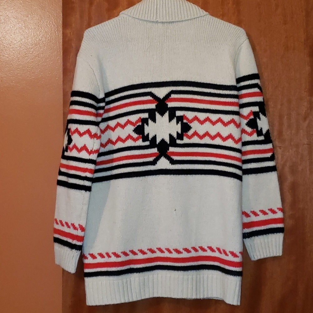 🌹🎉Host pick🎉🌹Cozy Big Buttons Cardigan - Picture 3 of 6